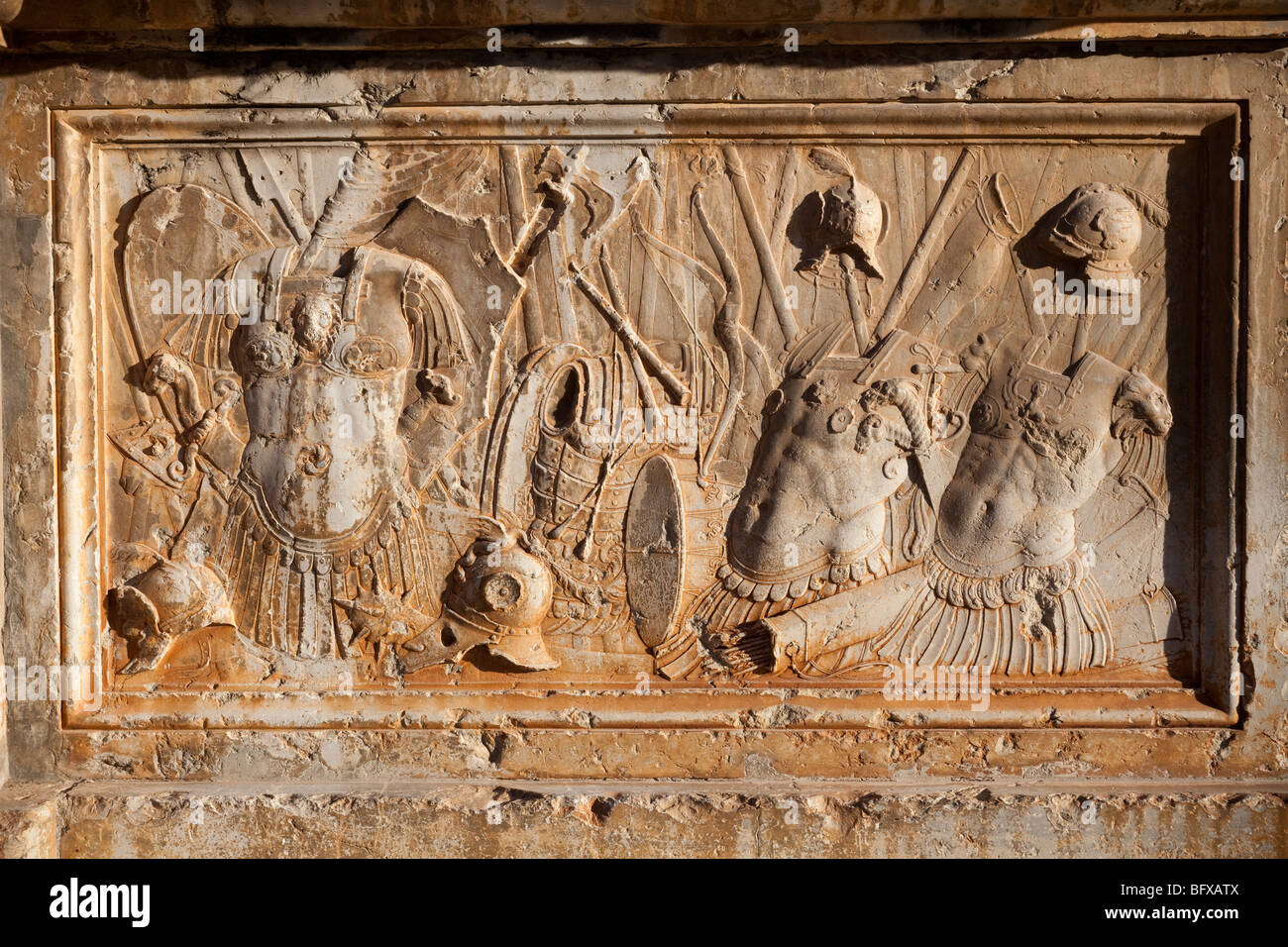 Bas-relief à côté portail sud, Palais de Charles V, à l'Alhambra, Grenade, Espagne Banque D'Images