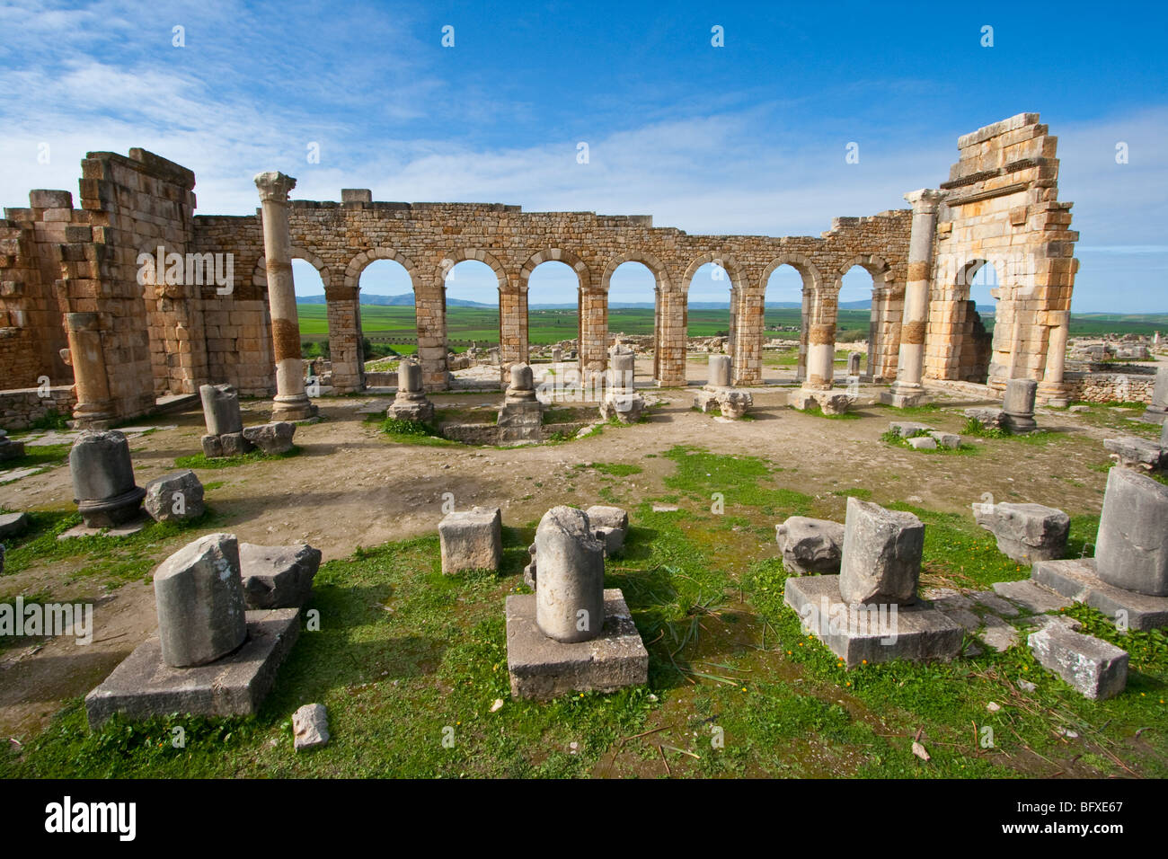 Ruines basilique romaine à Volubilis au Maroc Banque D'Images