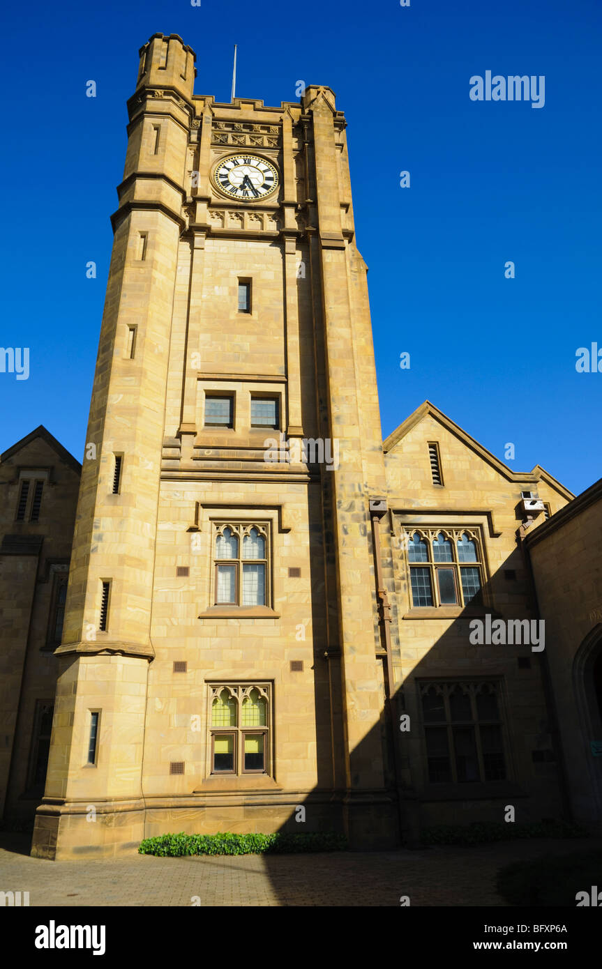 Ancien édifice des Arts tour de l'horloge, l'Université de Melbourne, Australie. Banque D'Images