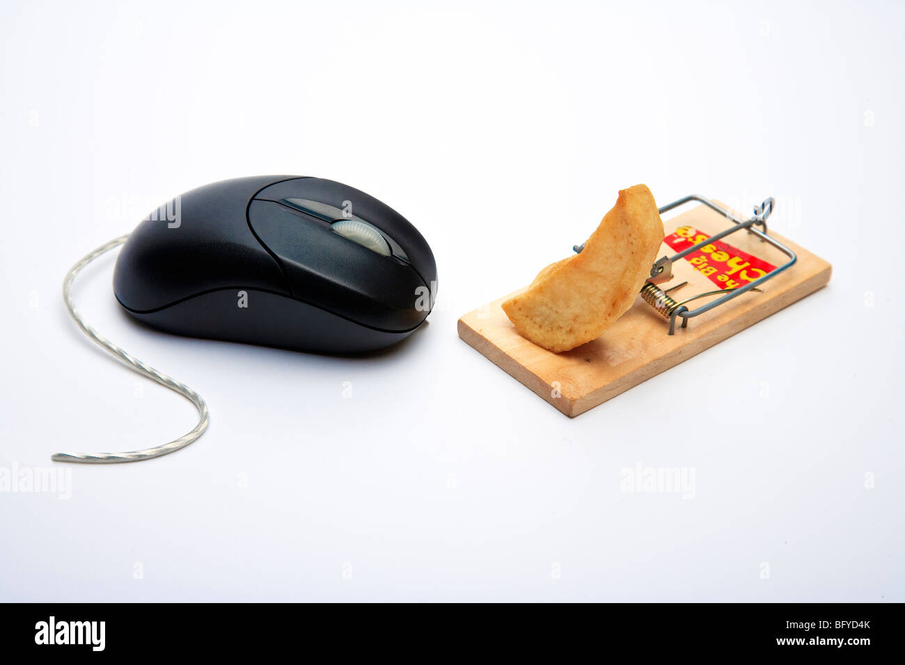 Souris d'ordinateur et mousetrap avec puce Banque D'Images