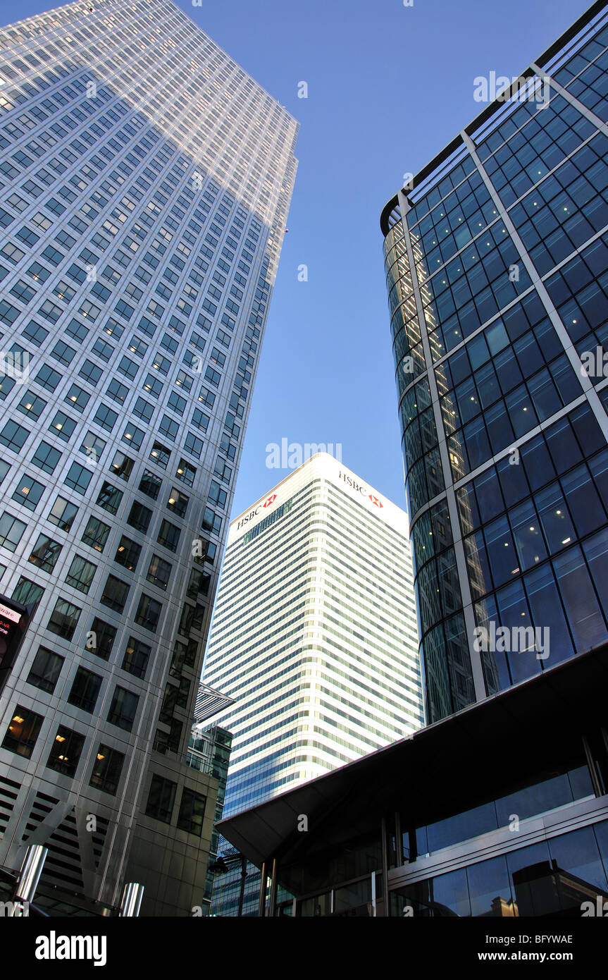 Les immeubles de bureaux, Cabot Square, Canary Wharf, London Borough de Tower Hamlets, Londres, Angleterre, Royaume-Uni Banque D'Images