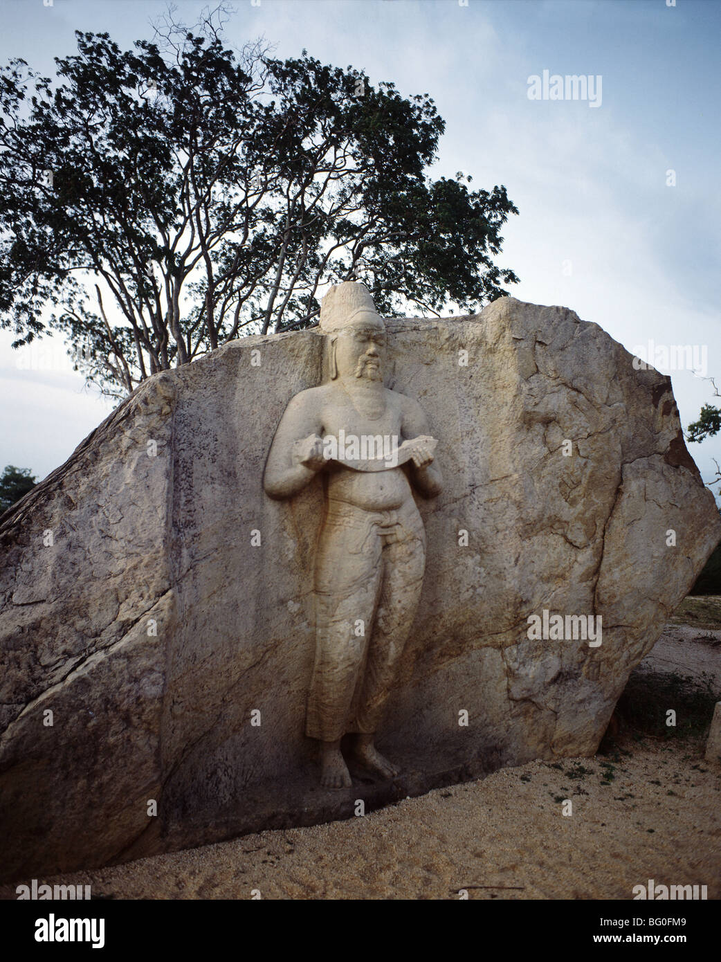 Statue de Parakramabahu le Grand, roi médiéval, responsable de l'unification de l'île au 12ème siècle, Polonnaruwa, Sri Lanka Banque D'Images