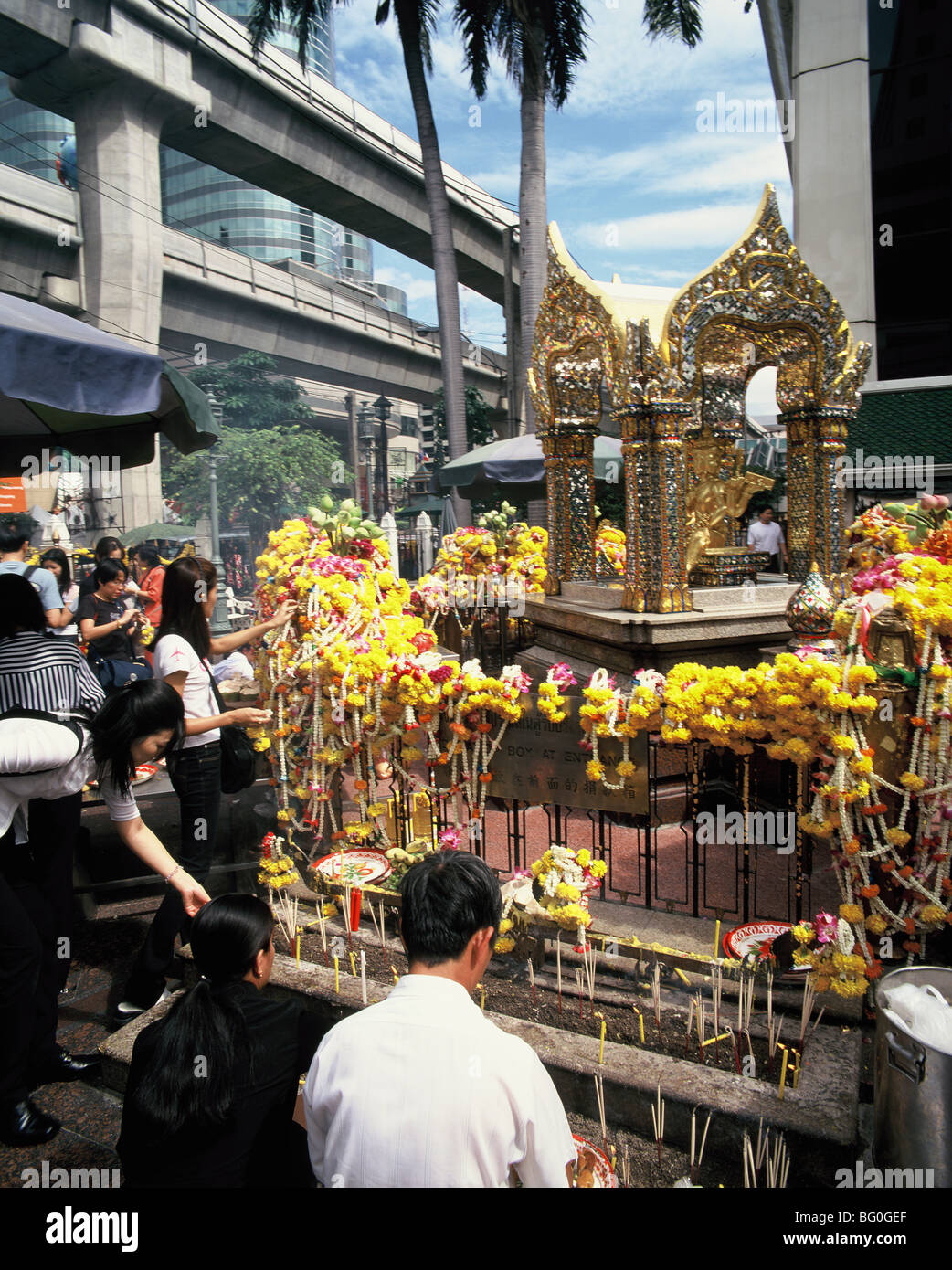 Sanctuaire d'Erawan à Bangkok, Thaïlande, Asie du Sud, Asie Banque D'Images