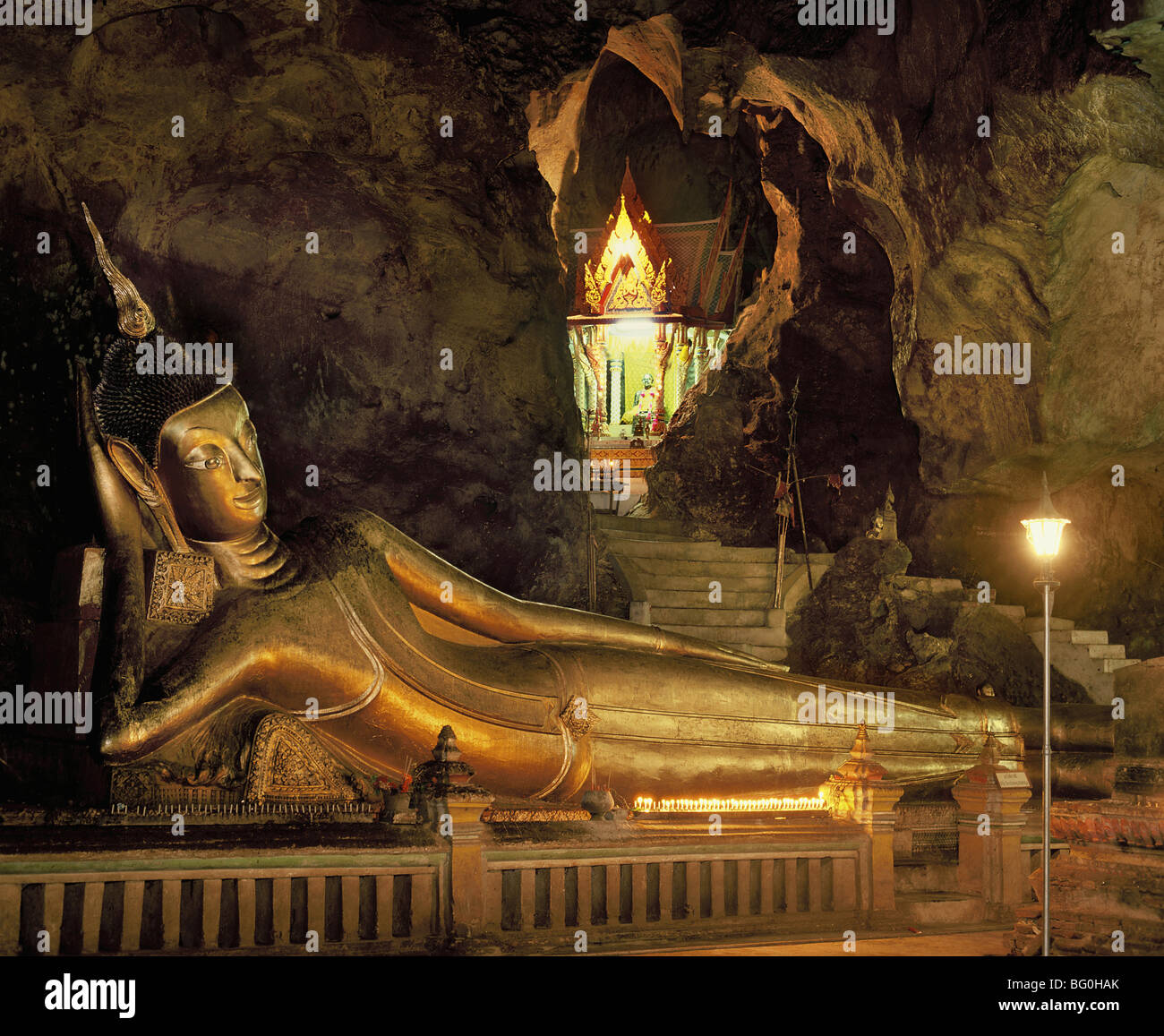 Wat Swannakuha, cave temple dans la région de la ville de Phang Nga en Thaïlande, en Asie du Sud-Est, l'Asie Banque D'Images