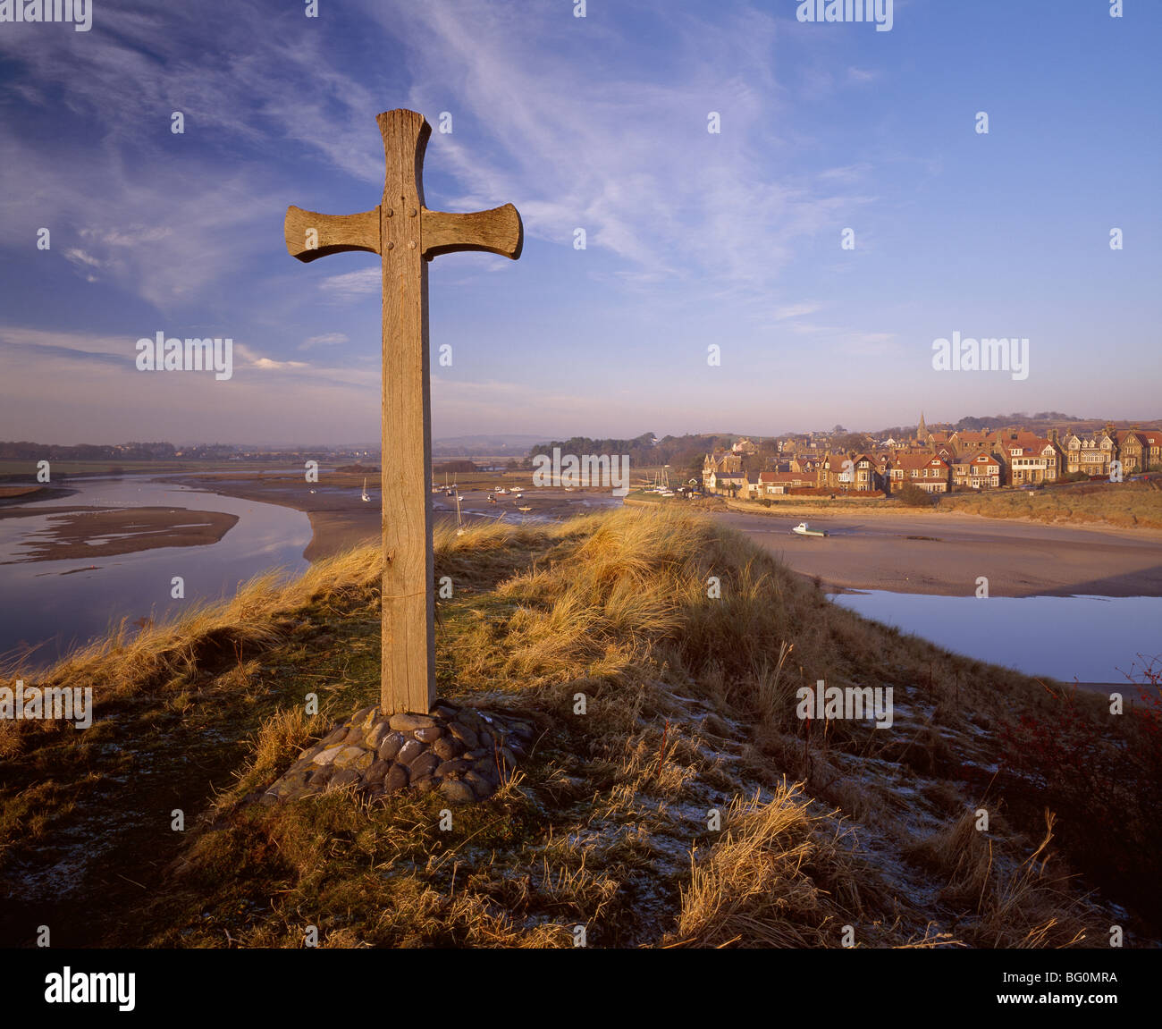 Vue depuis la colline de l'Église à travers l'estuaire de l'Aln à Blackpool, Blackpool, Alnwick, Northumberland, Angleterre, Royaume-Uni Banque D'Images