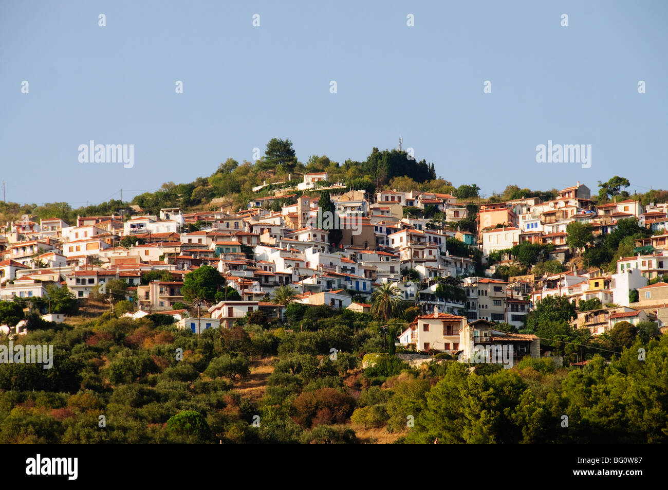 Hill ville de Glossa, Skopelos, Sporades, îles grecques, Grèce, Europe Banque D'Images