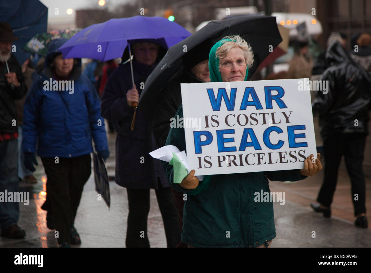 Protestation contre le président Obama's escalade de la guerre en Afghanistan Banque D'Images