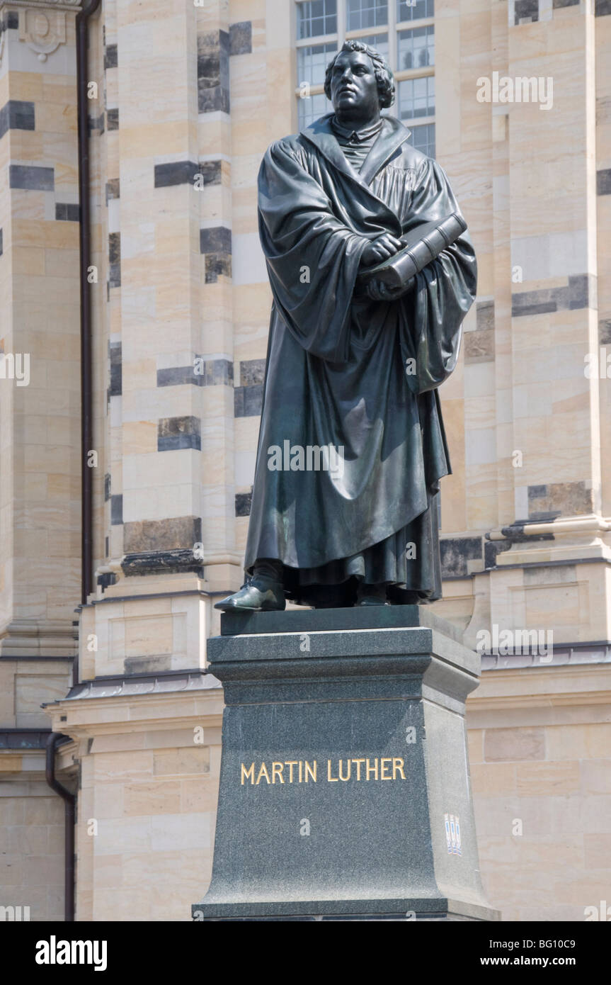 Statue de Martin Luther, la Frauenkirche, Dresde, Saxe, Allemagne, Europe Banque D'Images