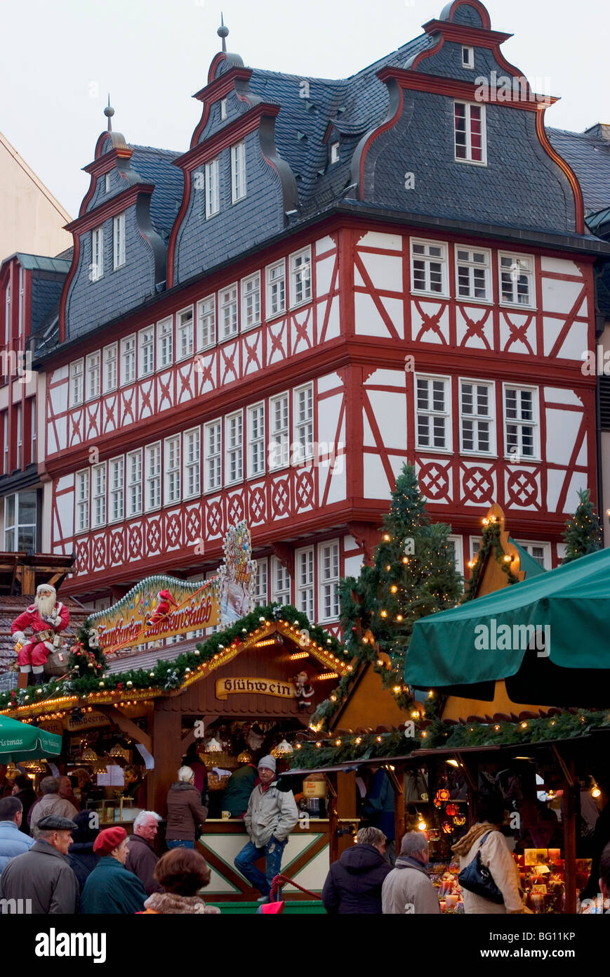 Weihnachtsmarkt (Marché de Noël), Frankfurt, Hesse, Germany, Europe Banque D'Images