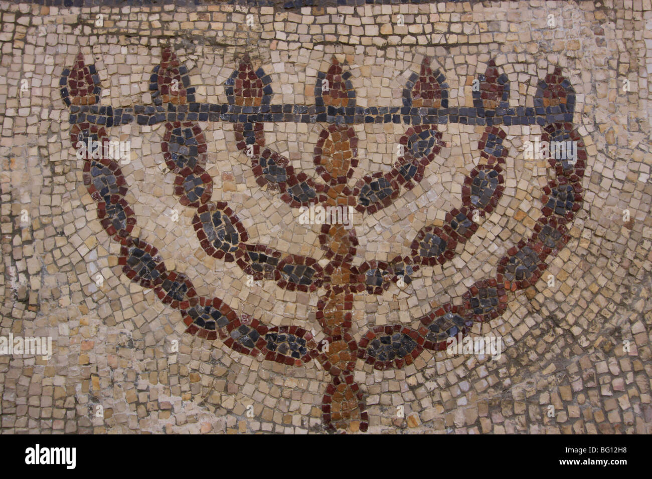 Israël, Beth Shean Valley, une mosaïque représentant une menorah à partir de l'ancienne synagogue de Tel Menorah en kibboutz Tirat Zvi Banque D'Images