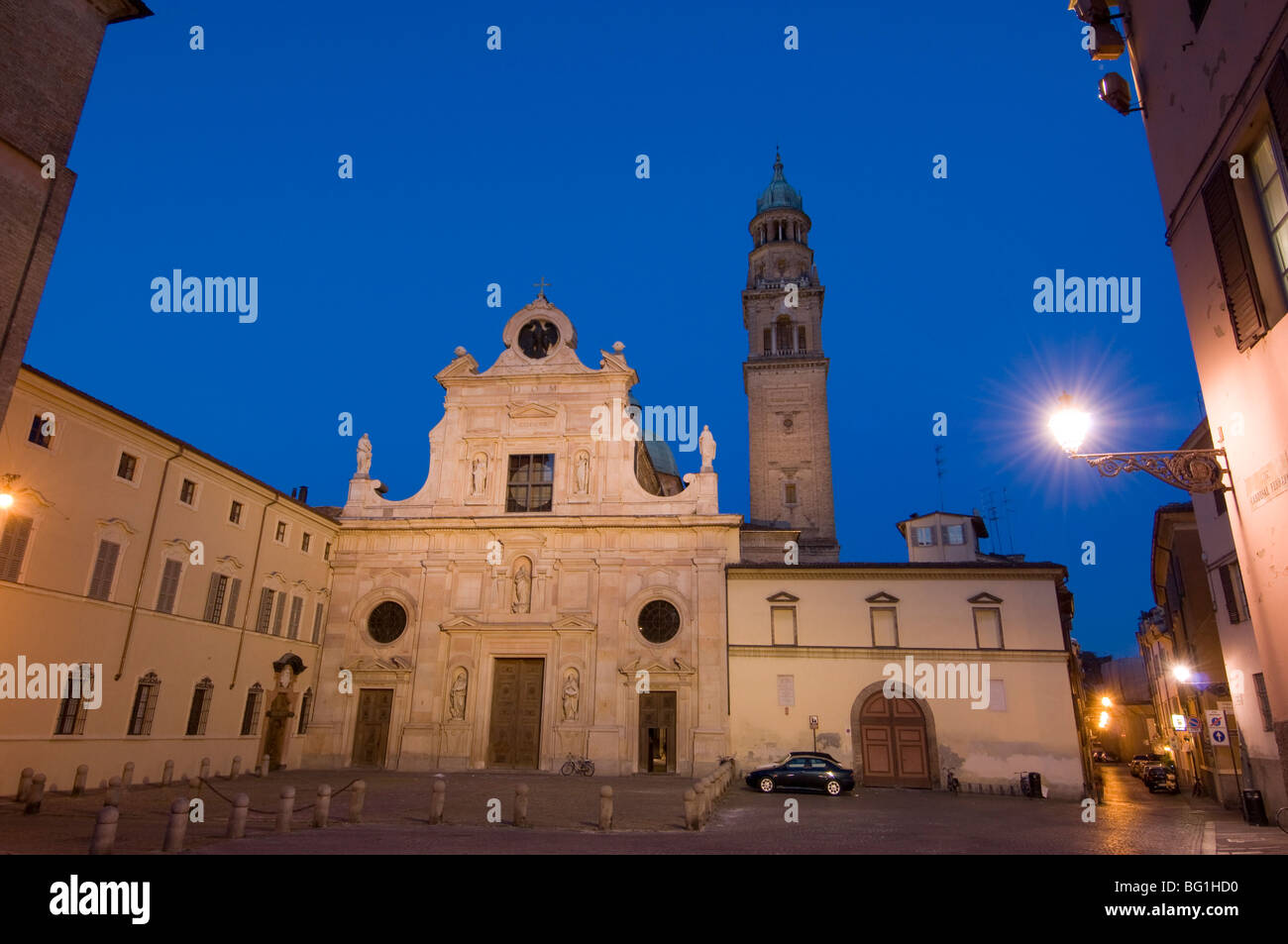 L'église de San Giovanni, au crépuscule, Parme, Emilie-Romagne, Italie, Europe Banque D'Images