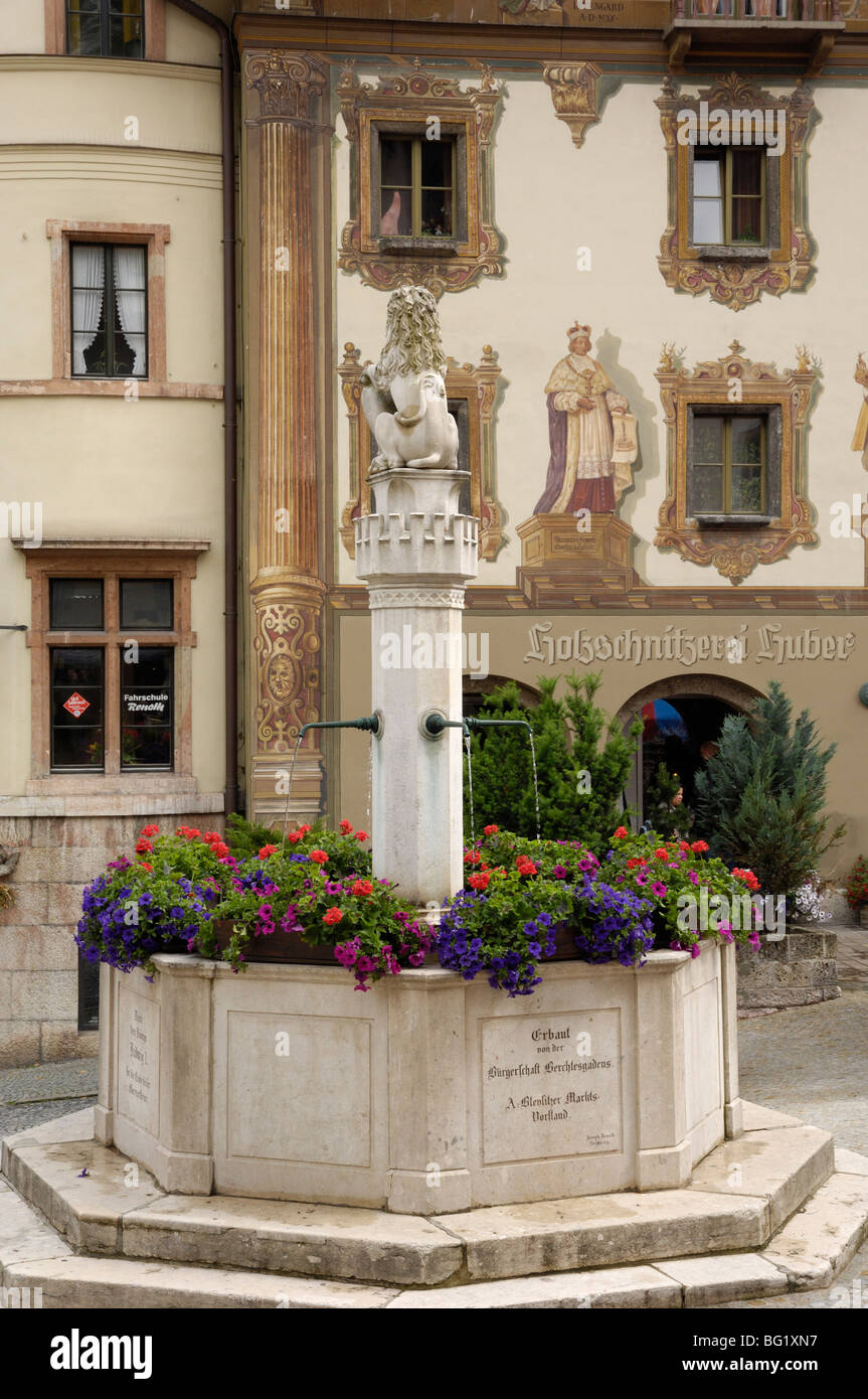 La place du marché, Berchtesgaden, Bavaria, Germany, Europe Banque D'Images