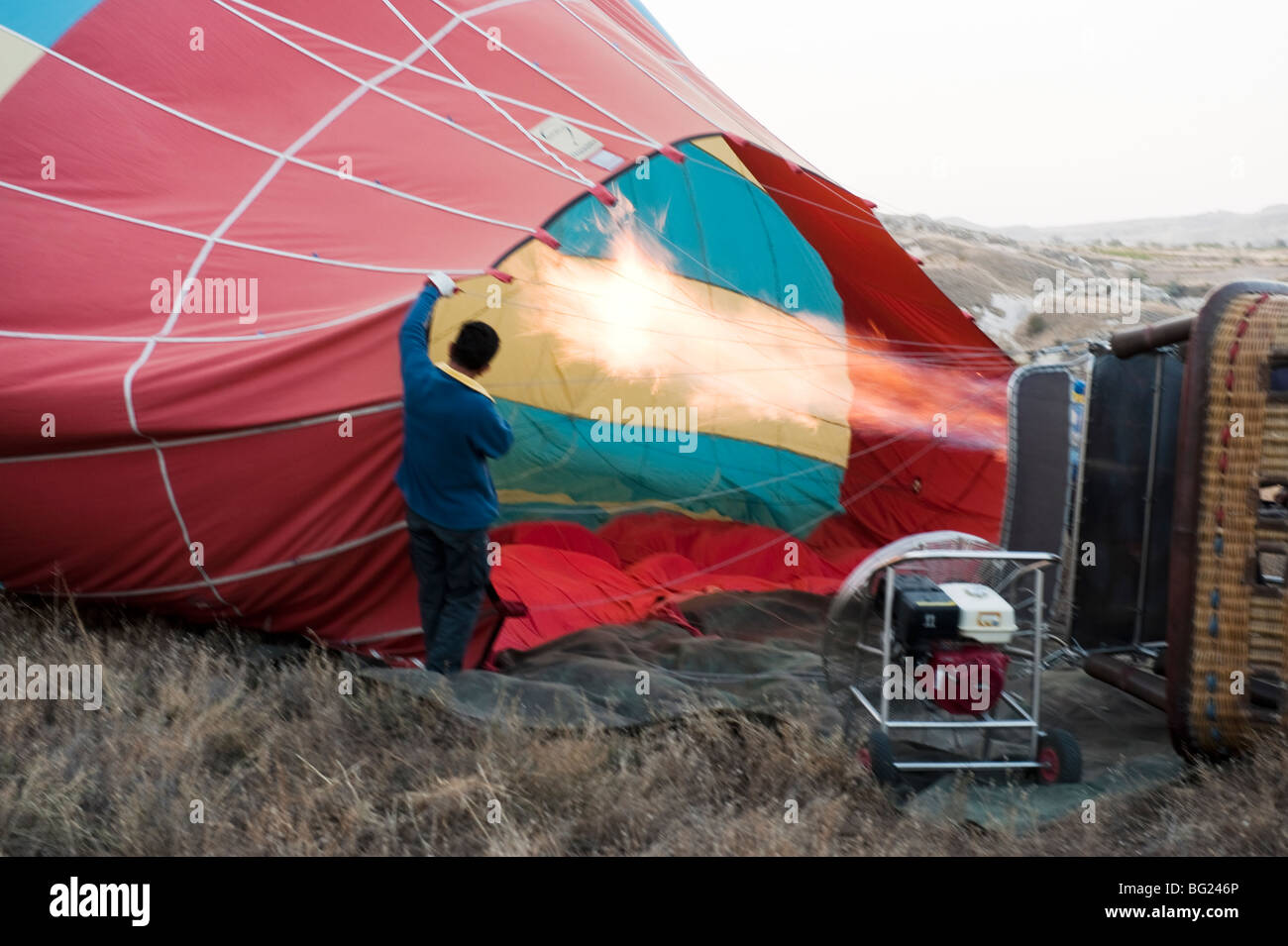 Visite pré-vol montgolfière préparation en Cappadoce, Turquie avec Kapadokya Balloons Banque D'Images