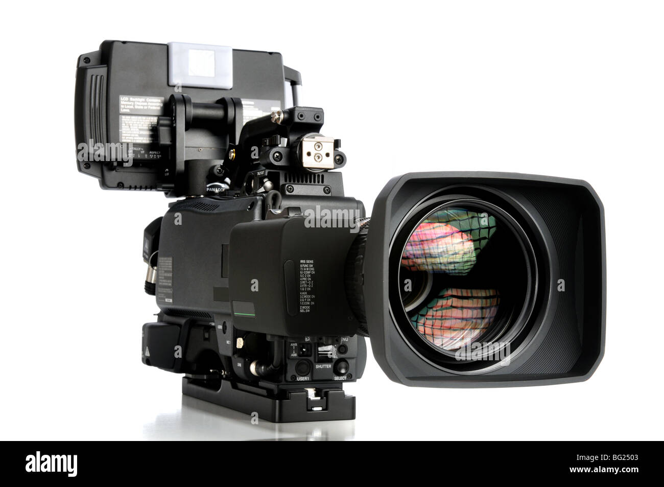 Caméra vidéo haute définition plus isolé sur fond blanc Banque D'Images