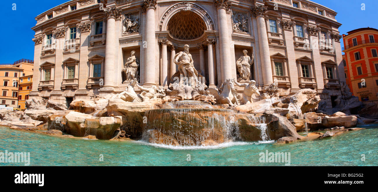 Le Baroque de la fontaine de Trevi. Rome Banque D'Images