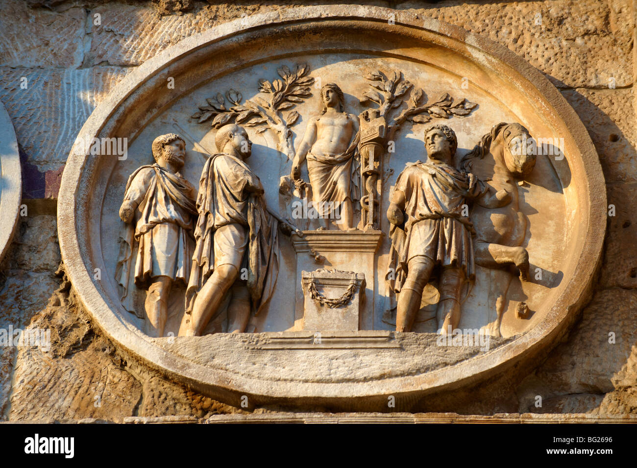 Décorations sculpturales romain sur l'Arc de Constantin construit pour célébrer la victoire sur Maxence . Rome. Rome Banque D'Images