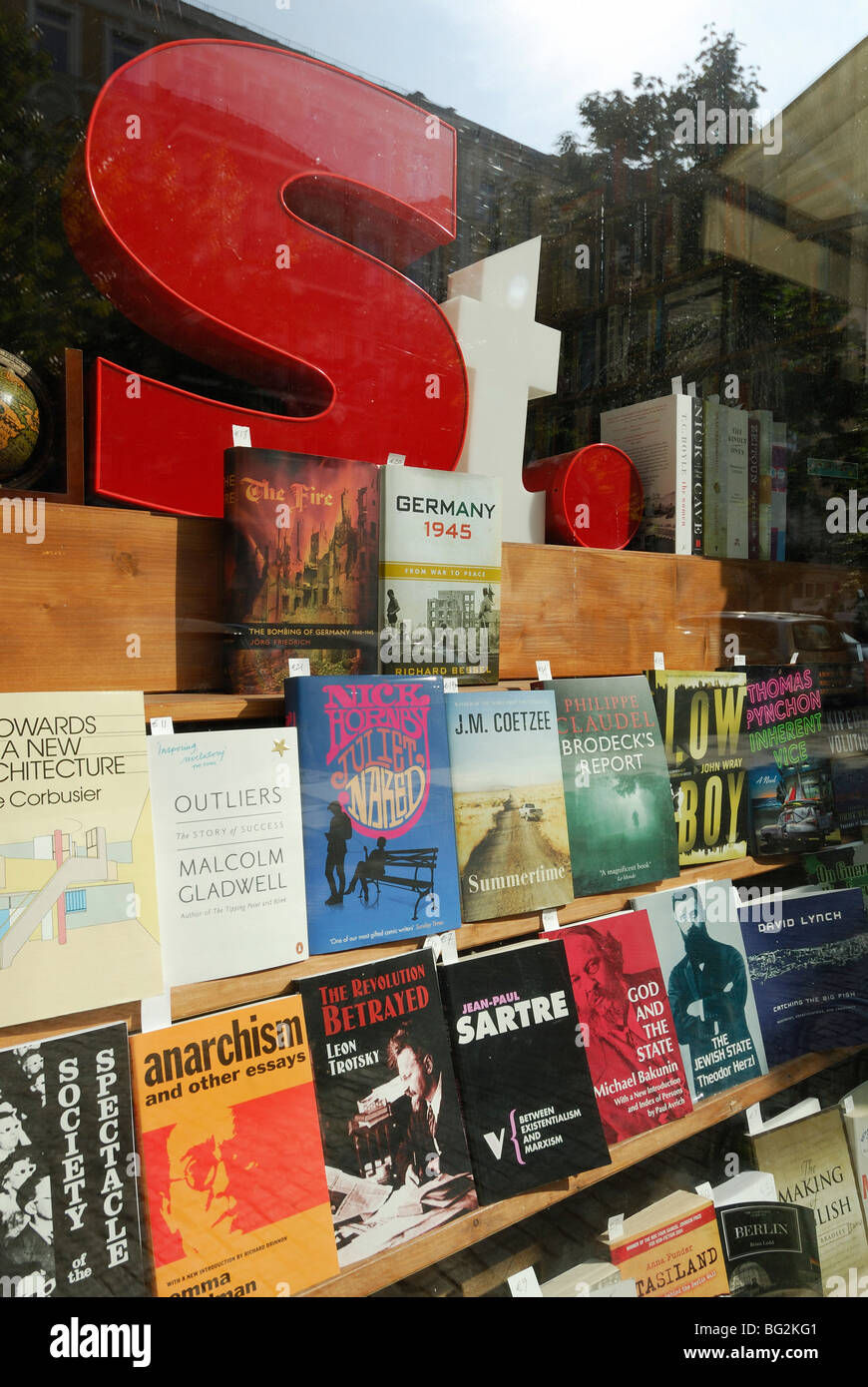 Berlin. L'Allemagne. St George's English Bookshop Prenzlauer Berg. Banque D'Images