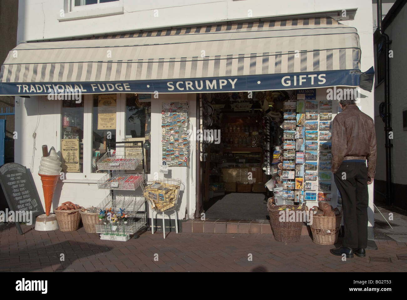 Magasin de souvenirs sur Poole Quay, Poole, Dorset. Banque D'Images