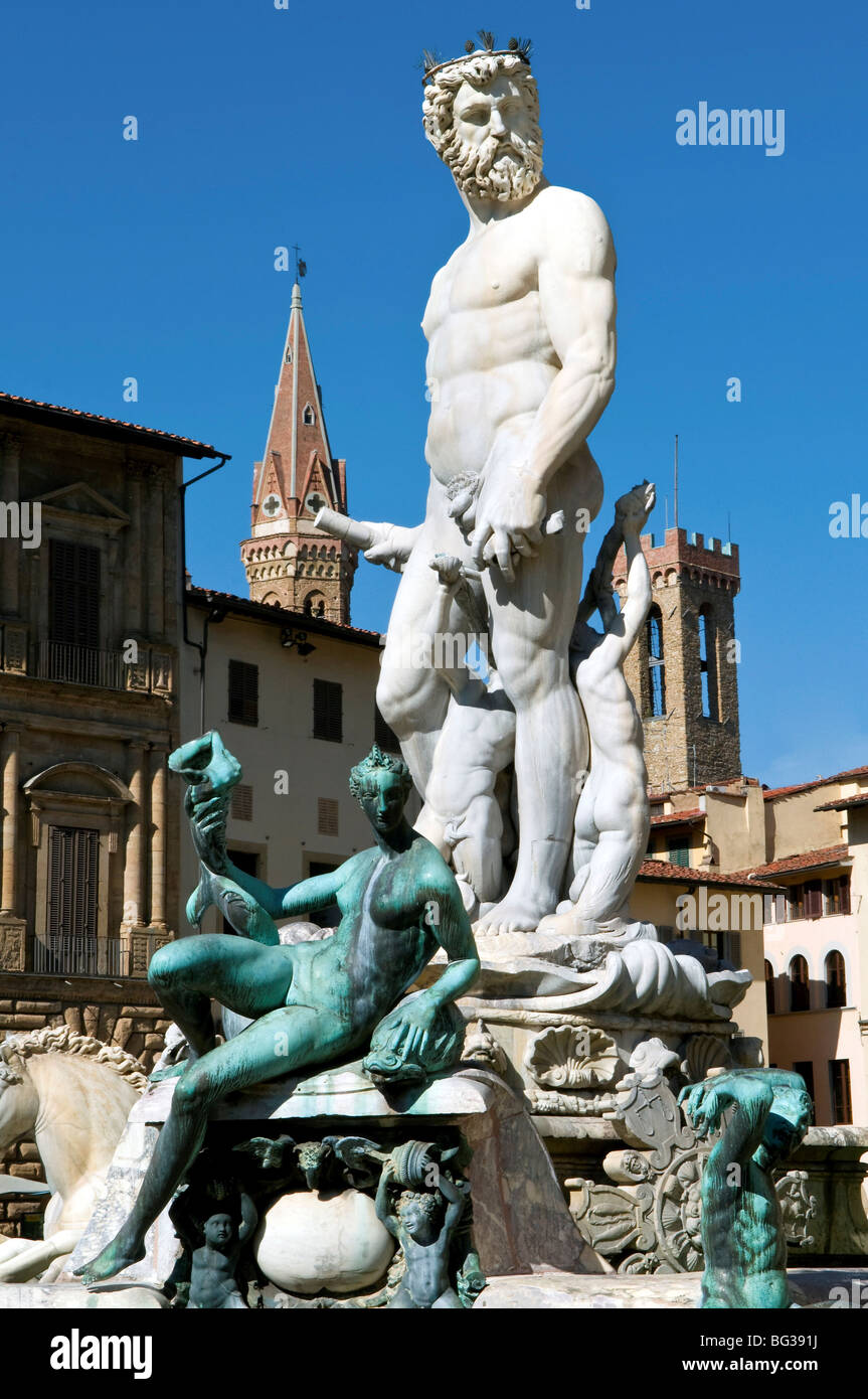 La statue de Neptune (Biancone), la Piazza della Signoria, Florence (Firenze), UNESCO World Heritage Site, Toscane, Italie, Europe Banque D'Images