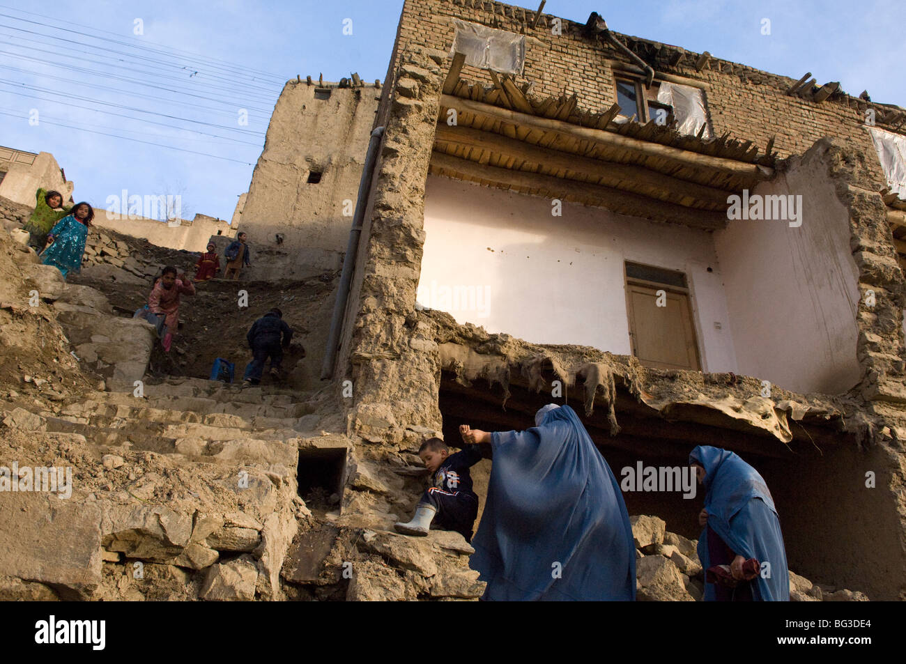 Les femmes afghanes à pied accueil à Kaboul, Afghanistan. Banque D'Images