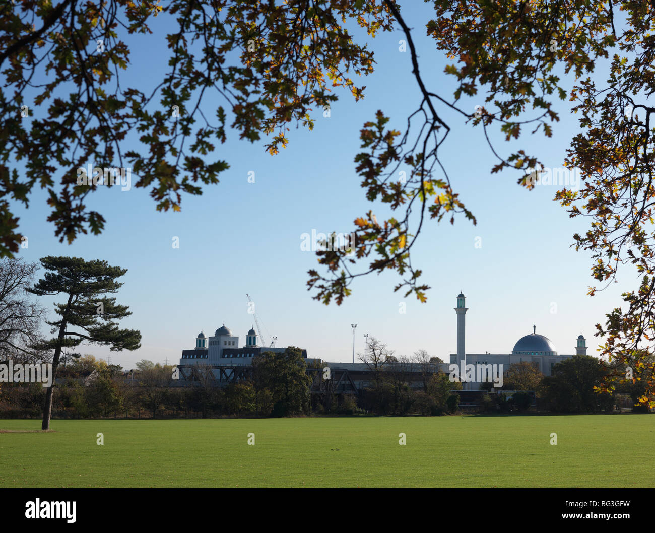 La mosquée Baitul Futuh à Morden, Surrey, Angleterre. La plus grande mosquée d'Europe de l'Ouest. Banque D'Images