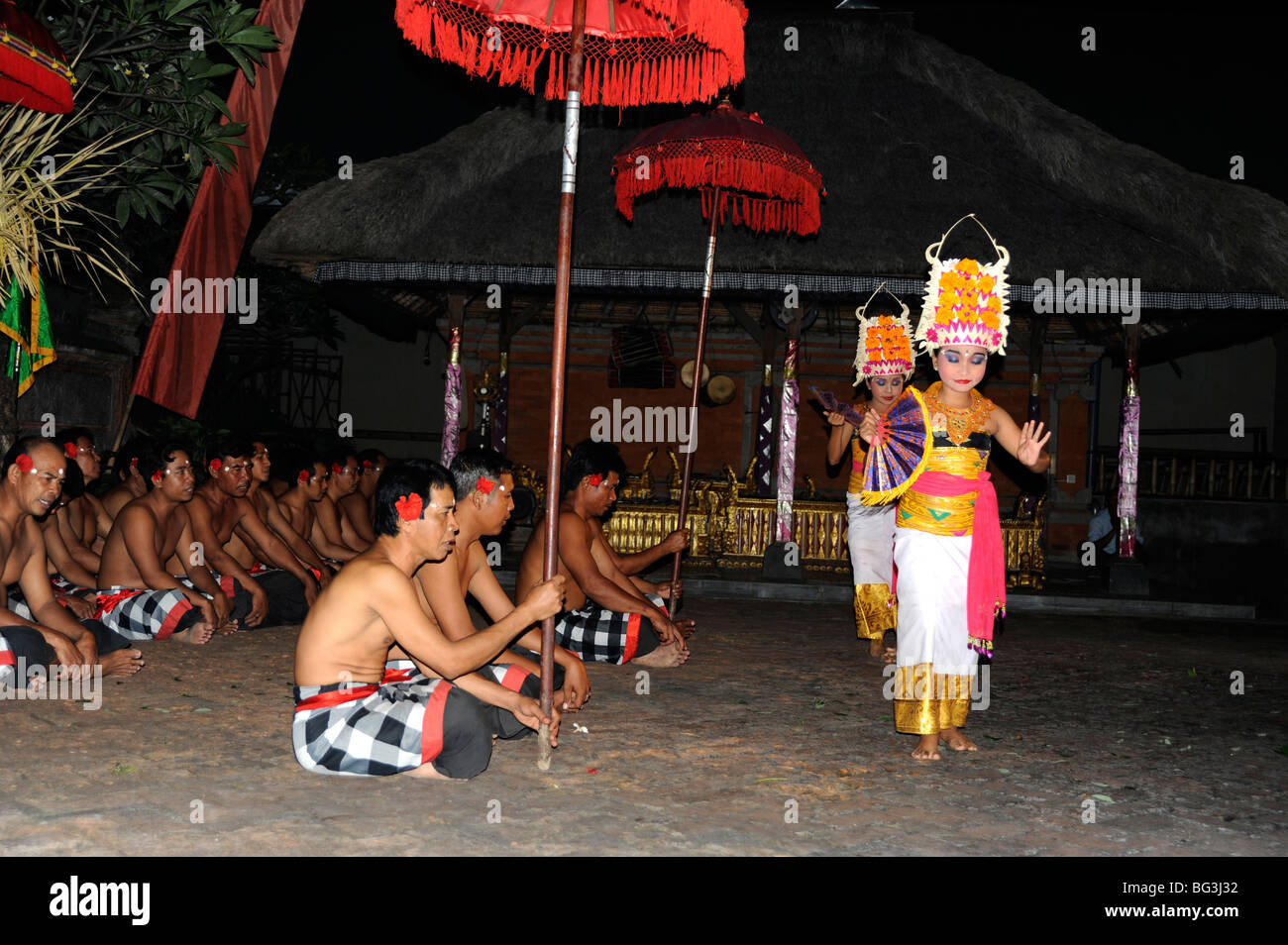 Kecak Fire Dance traditionnelle près de Sanur, Bali, Indonésie Banque D'Images