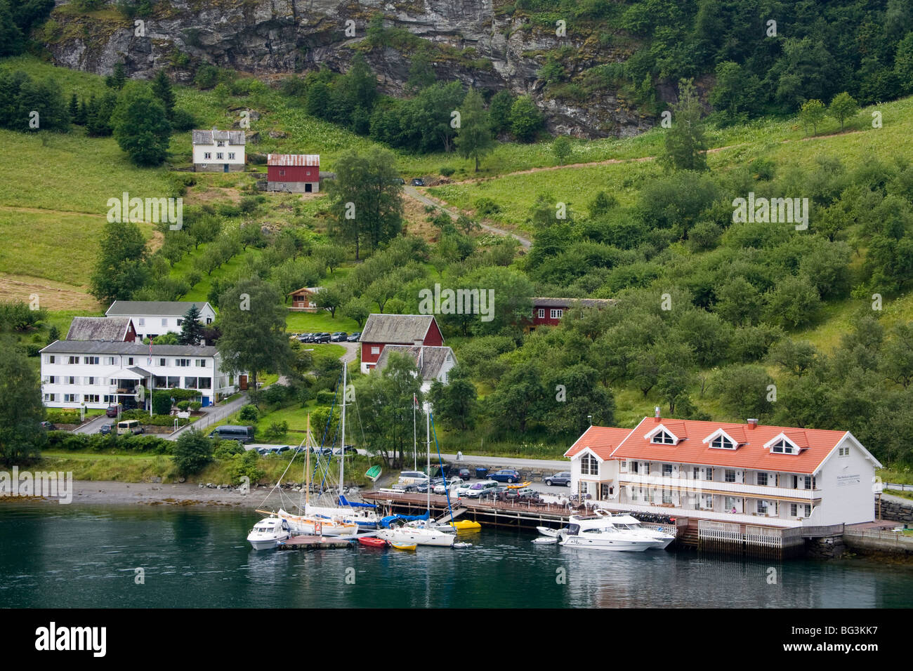 Village Flam, le Sognefjorden, Fjords Ouest, Norvège, Scandinavie, Europe Banque D'Images