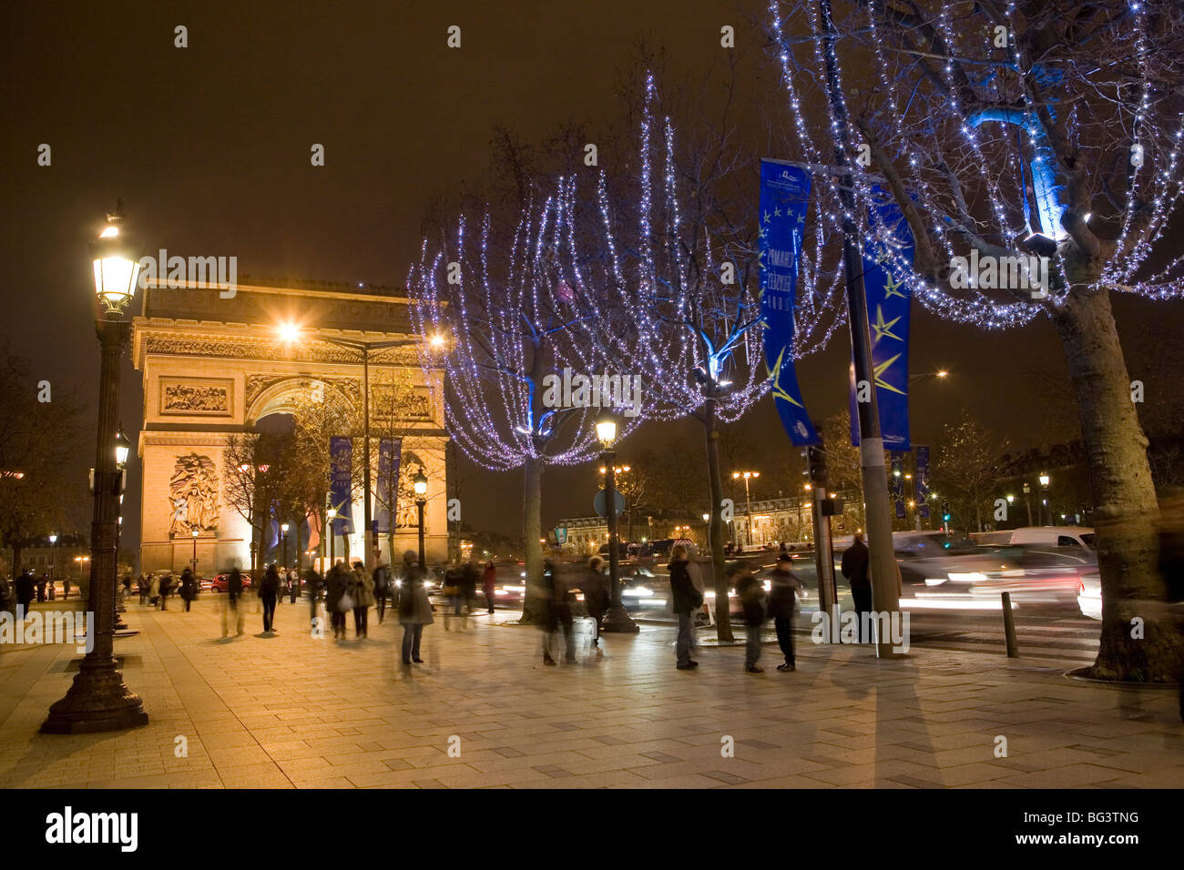 Les lumières de Noël et de l'Arc de Triomphe, Paris, France, Europe Banque D'Images