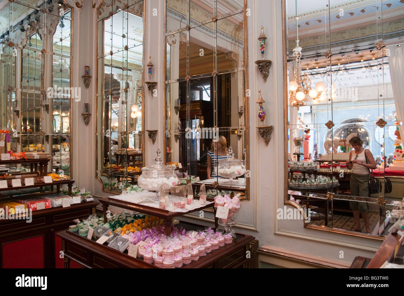 Café Demel, Kohlmarkt, Wien, Österreich | Café Demel, Kohlmarkt, Michaelerplatz, Vienne, Autriche Banque D'Images