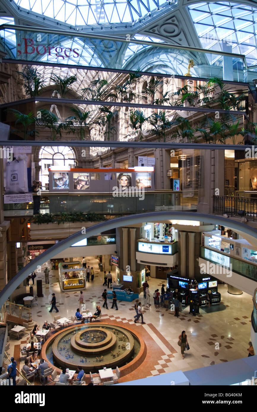 L'ARGENTINE, Buenos Aires, le centre commercial Galerias Pacifico, de l'intérieur Banque D'Images