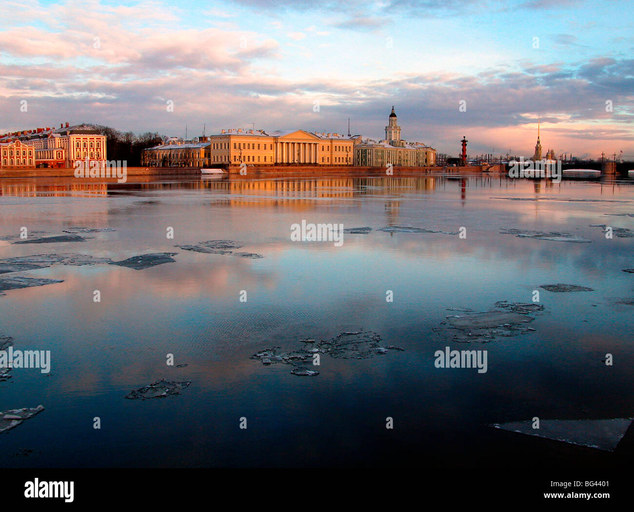 La rivière Neva, Saint Petersburg, Russie Banque D'Images