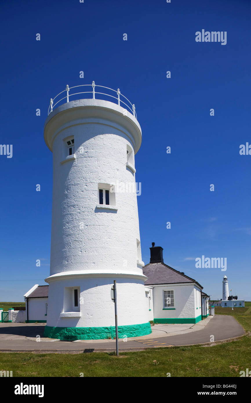 Pays de Galles, Glamorgan, Nash Point Lighthouse and Cottages Banque D'Images