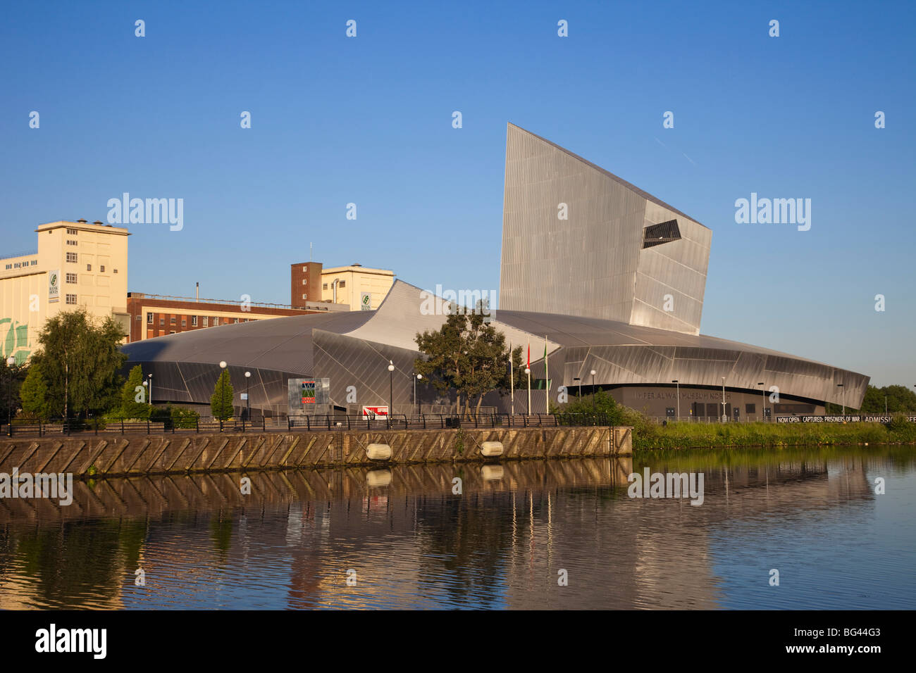 L'Angleterre, dans le Lancashire, Manchester, Salford Quays, Imperial War Museum North Banque D'Images