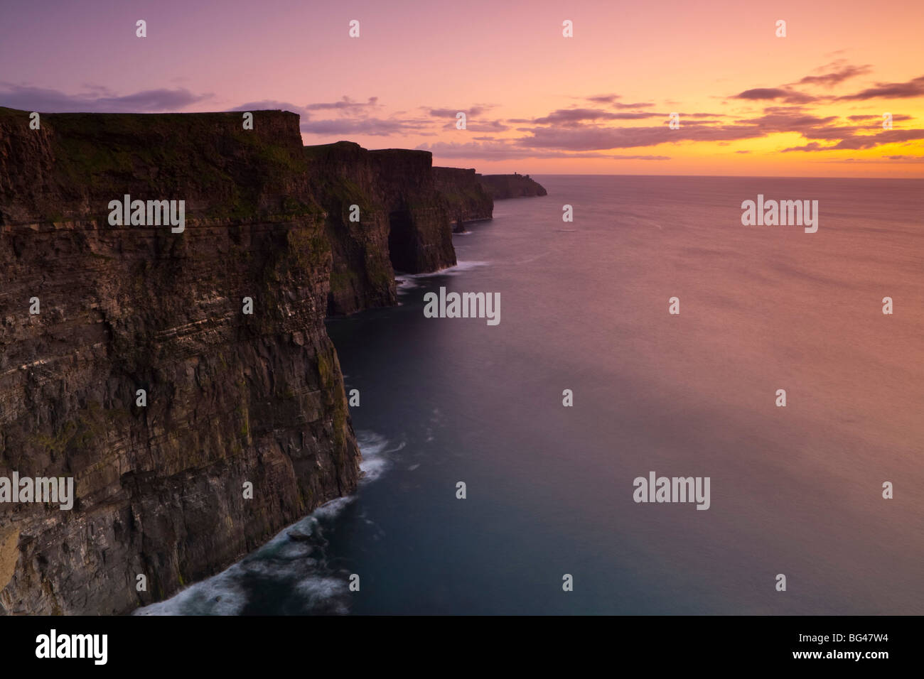 Les falaises de Moher, comté de Clare, Irlande Banque D'Images