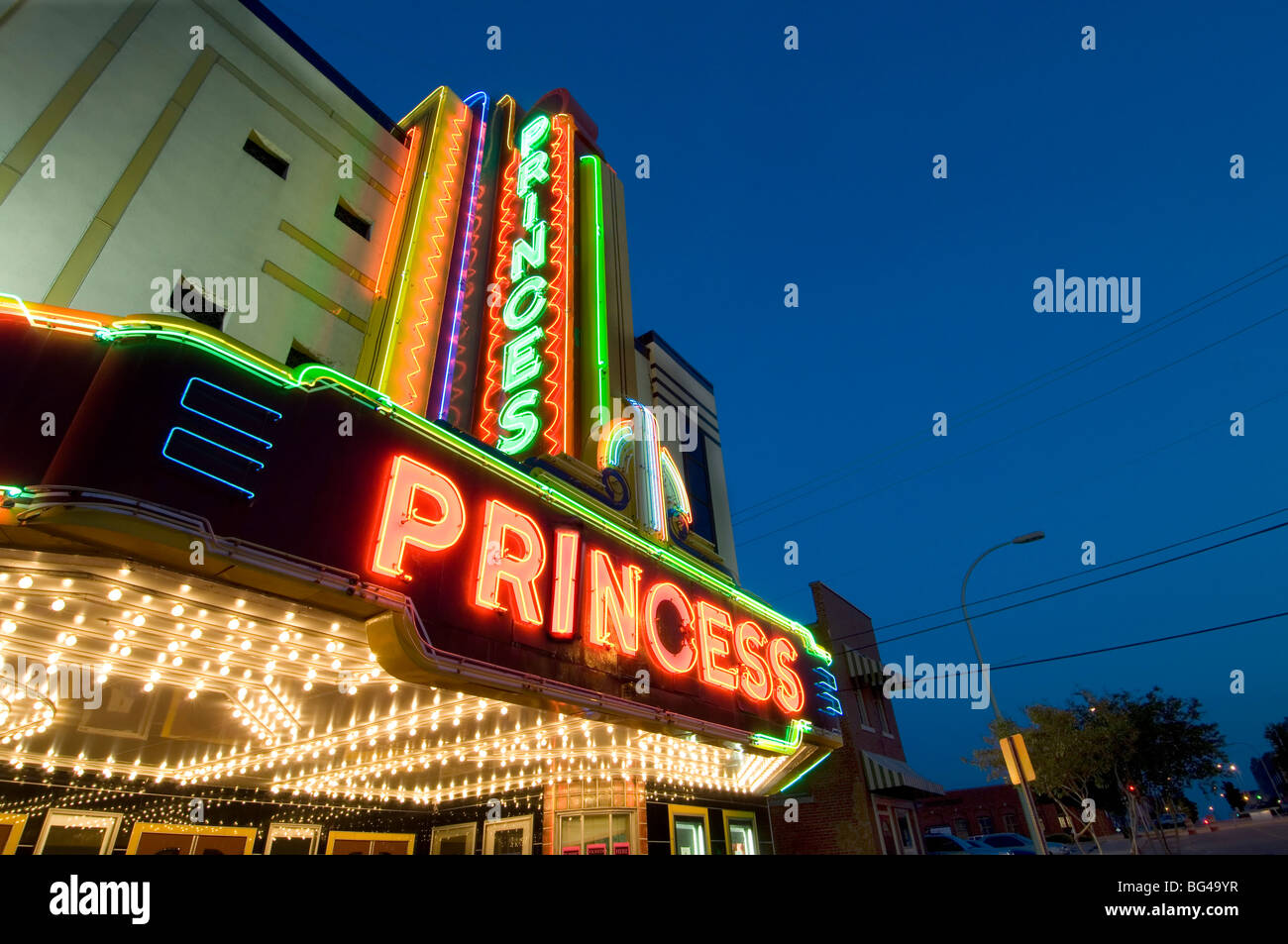 USA, Ohio, Decatur, Crépuscule, Princess Theatre, le cinéma muet et le théâtre de vaudeville Banque D'Images