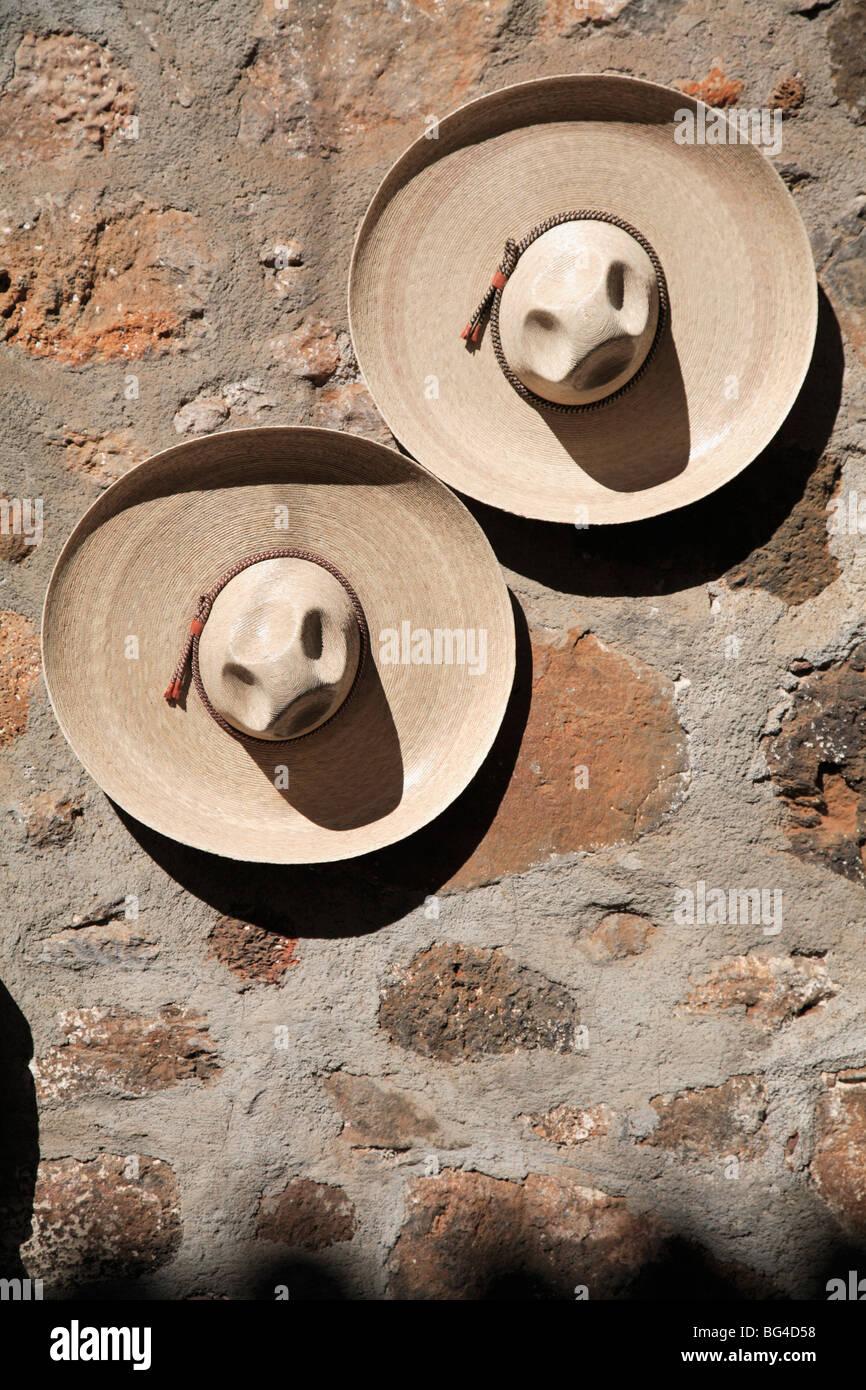 Chapeaux de cow-boy, Patzcuaro, Michoacan, Mexique, Etat de l'Amérique du Nord&# 10 ; Banque D'Images