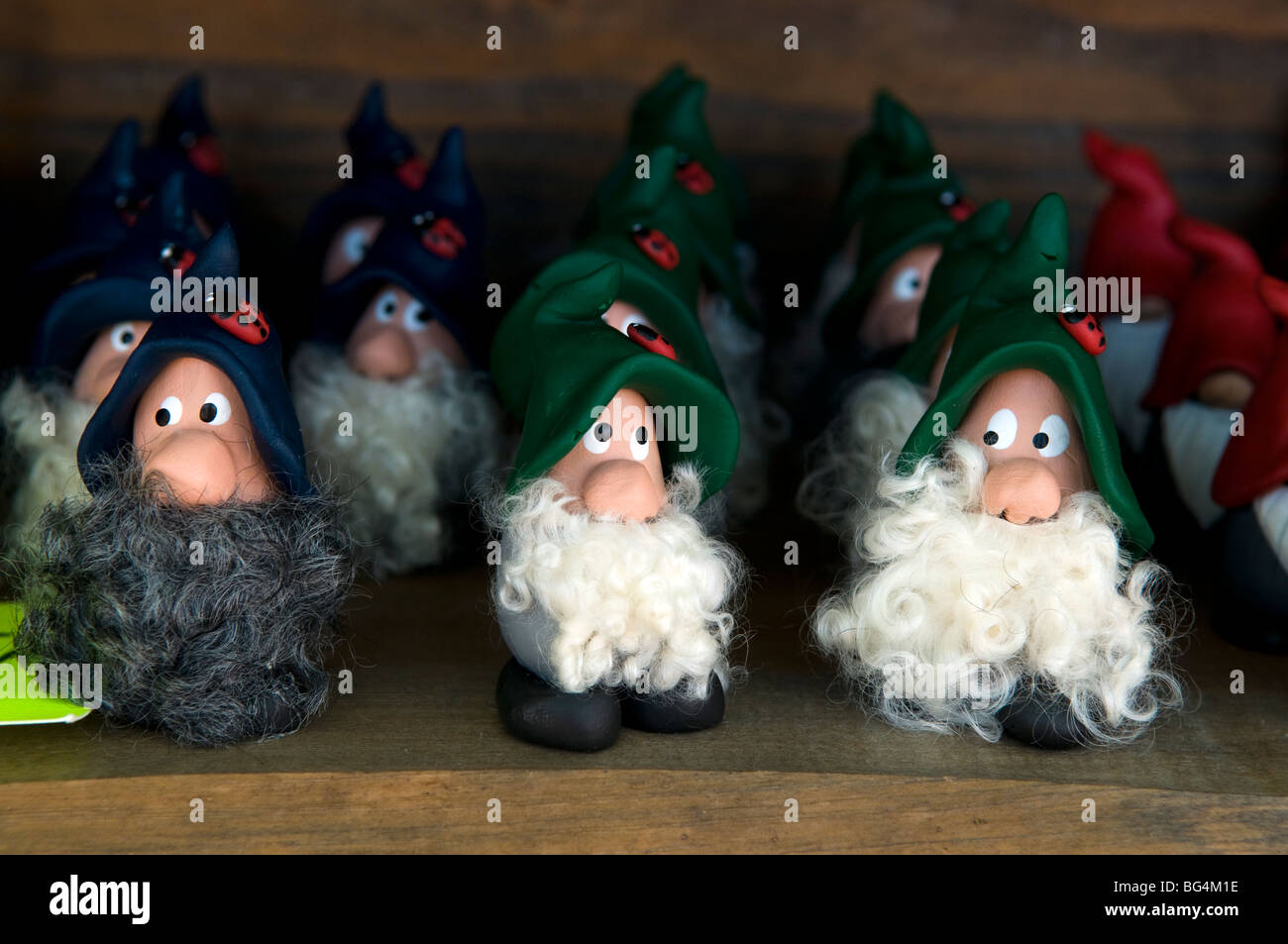 Collection de figurines suédois à un marché ouvert à Sundsvall, Suède Banque D'Images