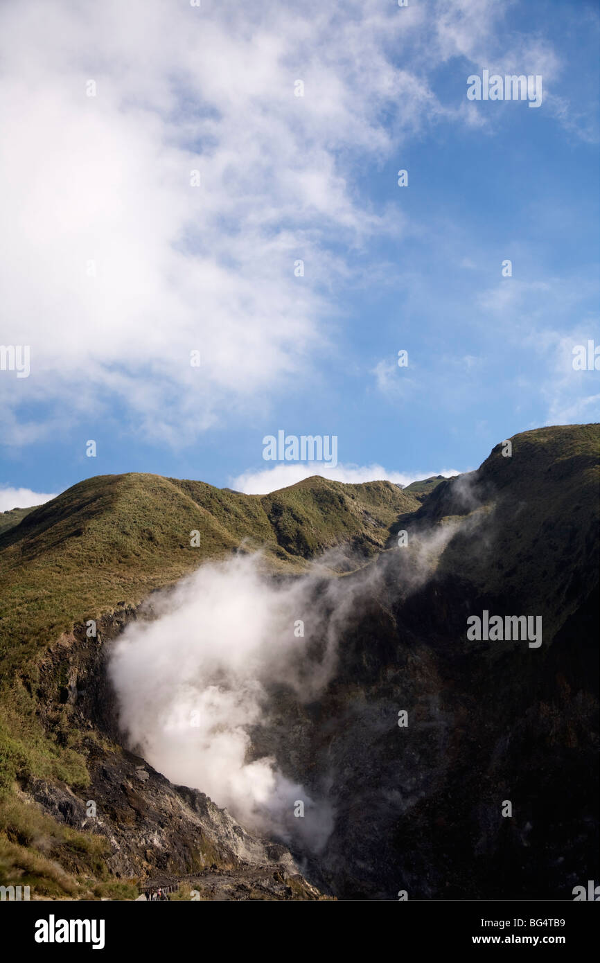 Dans Siaoyoukeng la vapeur fumerolles au Parc National Yangmingshan, Taipei, Taiwan ROC Banque D'Images