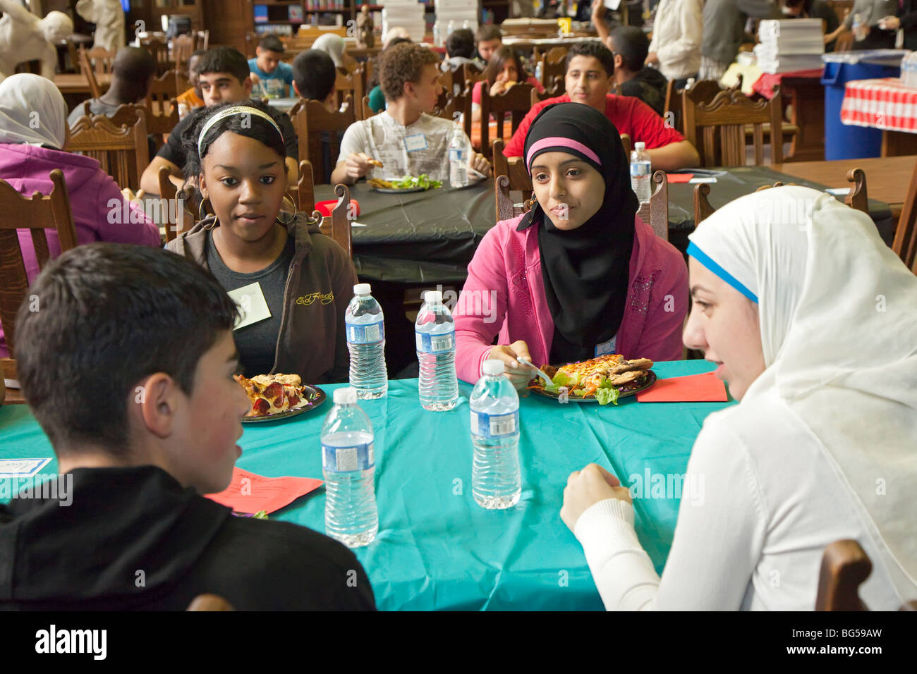 Mix It Up jour favorise la diversité à l'école secondaire Banque D'Images