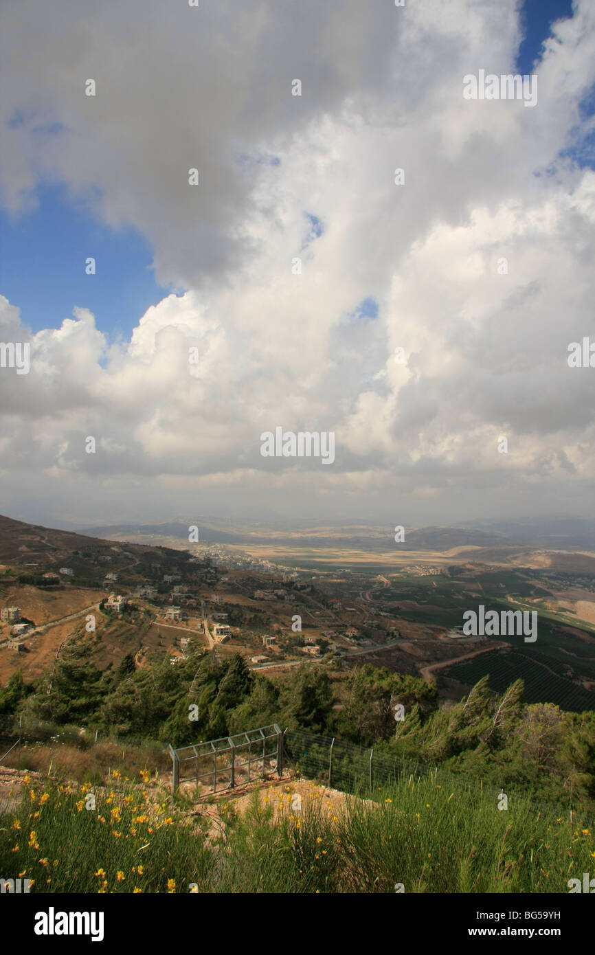 Israël, la Galilée, une vue sur le Liban du kibboutz Misgav Am Banque D'Images