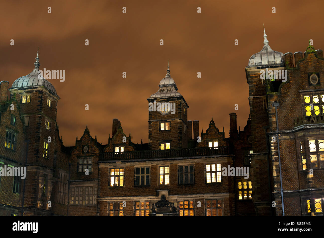 Aston Hall de nuit, Birmingham, Angleterre, RU Banque D'Images