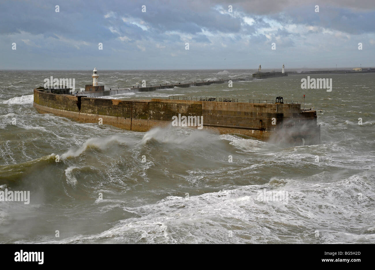 Channel ferry port Dover sur jour de tempête Banque D'Images