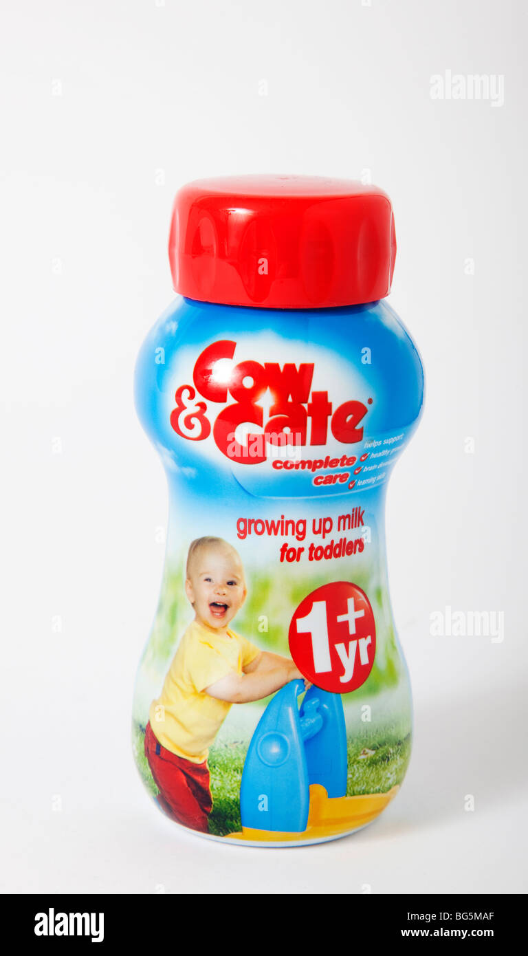'Cow & Gate" tout-petit lait de bébé Banque D'Images