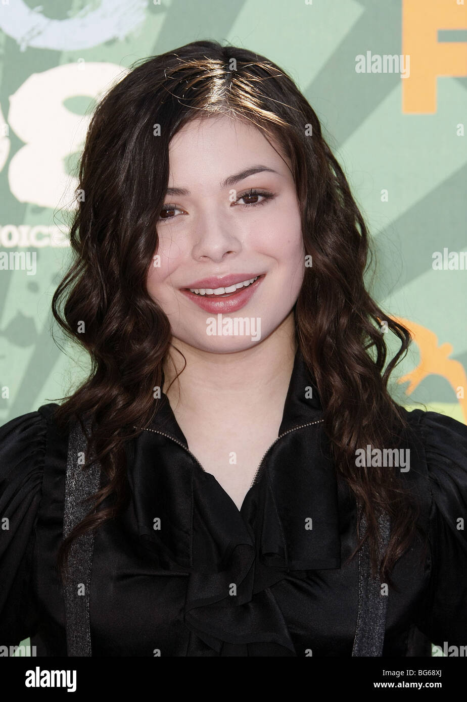 MIRANDA COSGROVE TEEN CHOICE 2008 TAPIS ROUGE GIBSON AMPHITHEATRE CALIFORNIA USA 03 Août 2008 Banque D'Images