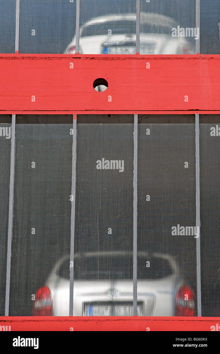 Parking à étages Banque D'Images