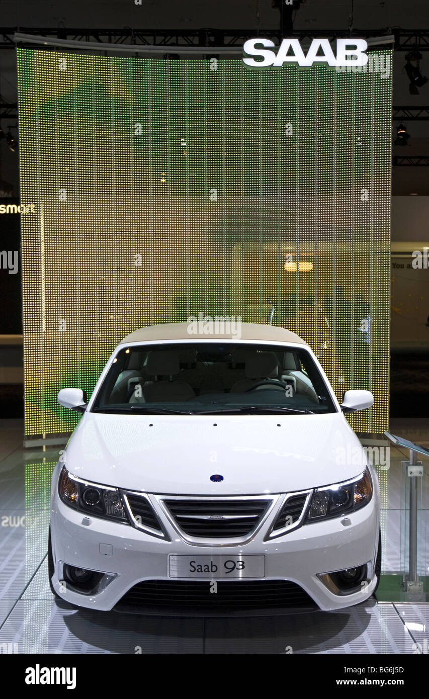 La Saab 9-3 2010 au 2009 LA Auto Show de la Los Angeles Convention Center, Los Angeles, Californie. Banque D'Images