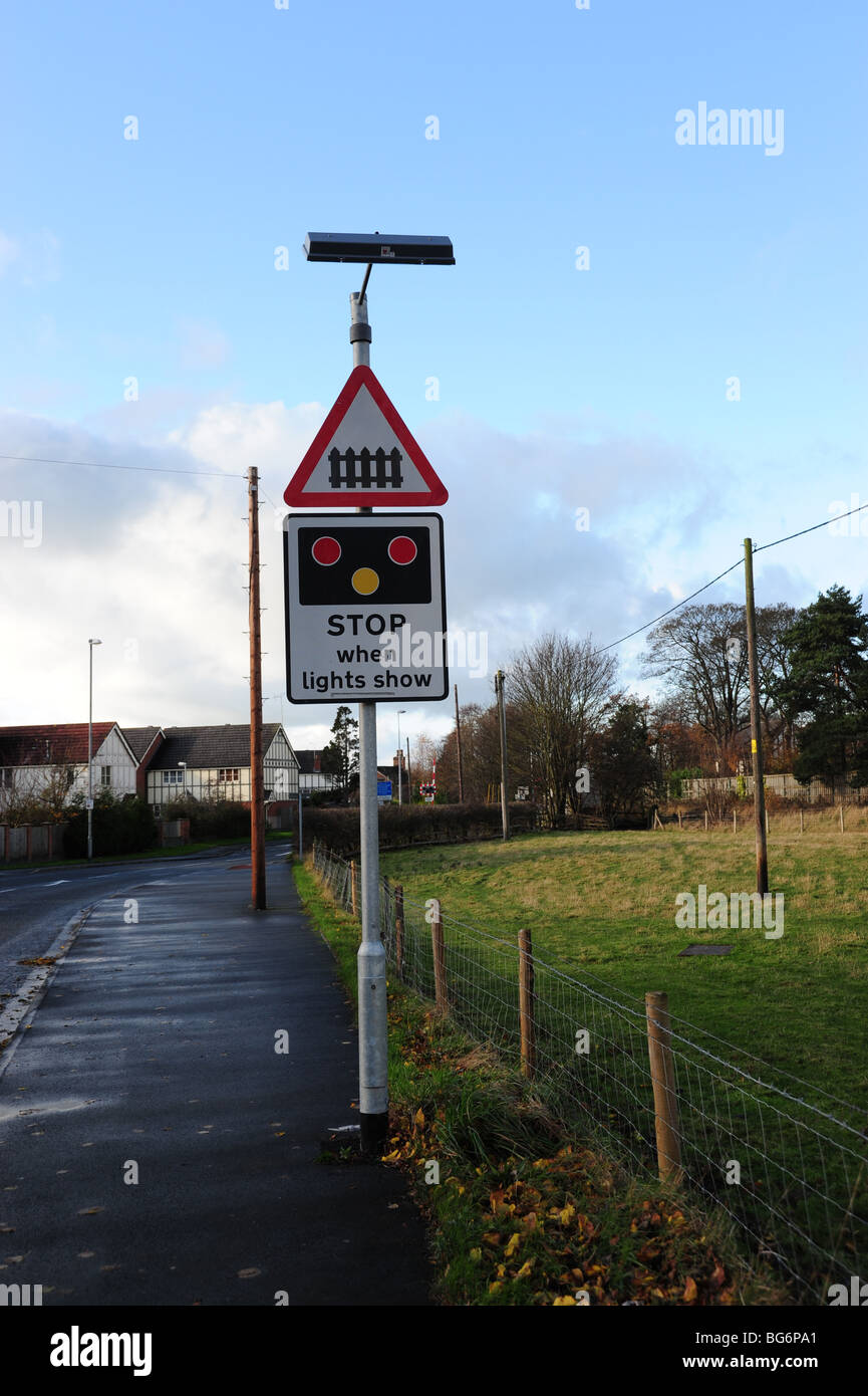 Level Crossing Stop Lights Show Banque D Image Et Photos Alamy