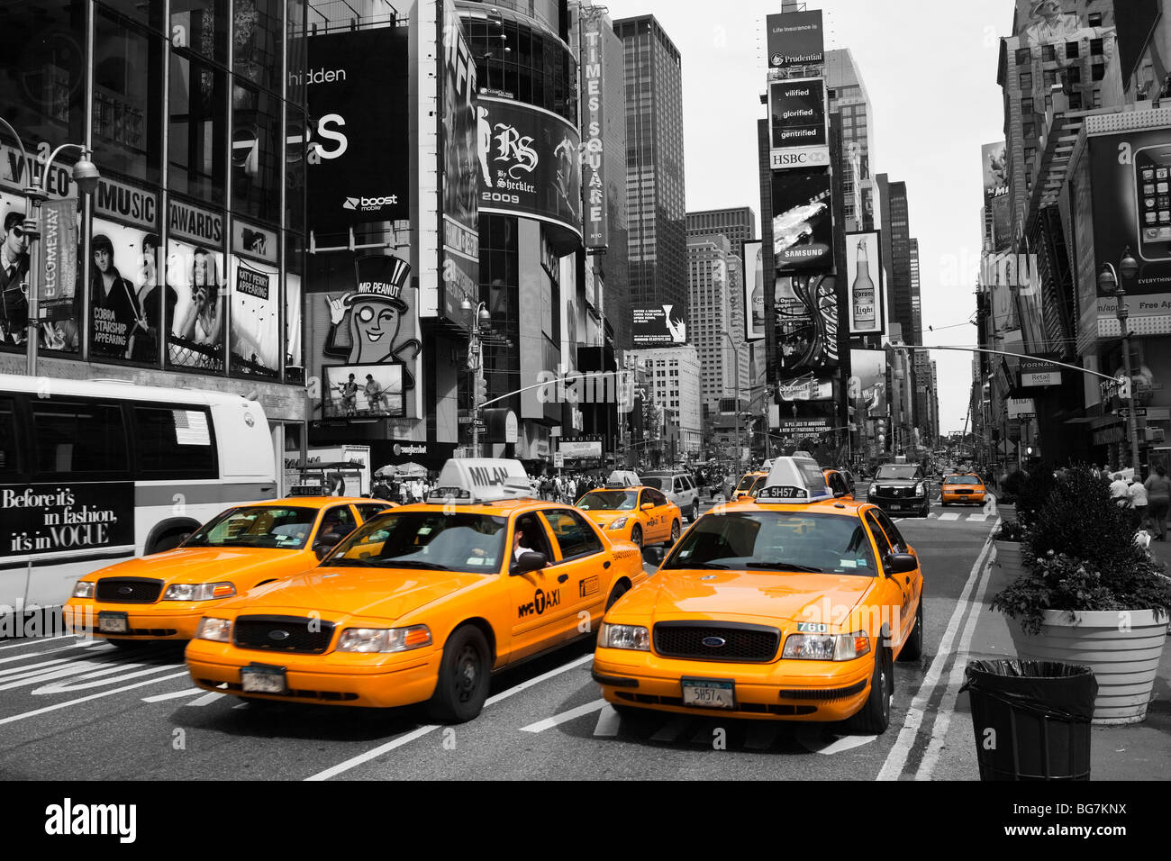 Trafic dans Times Square, New York Banque D'Images