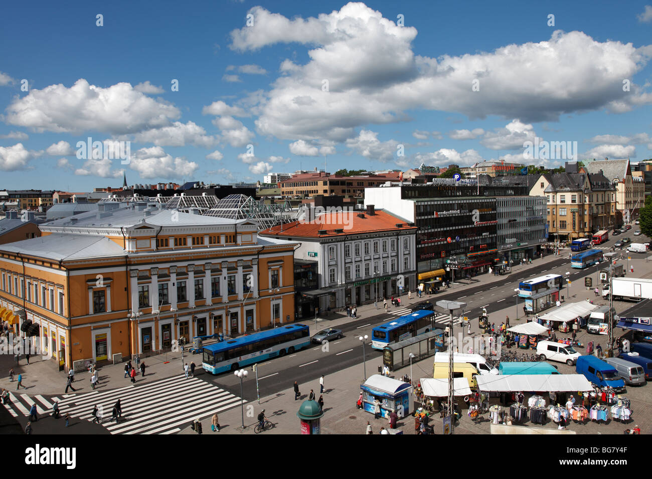 Région de la Finlande Finlande Finlande occidentale Place du marché de Turku Abo Place Kauppatori Svenska Teater Le théâtre Suédois Banque D'Images