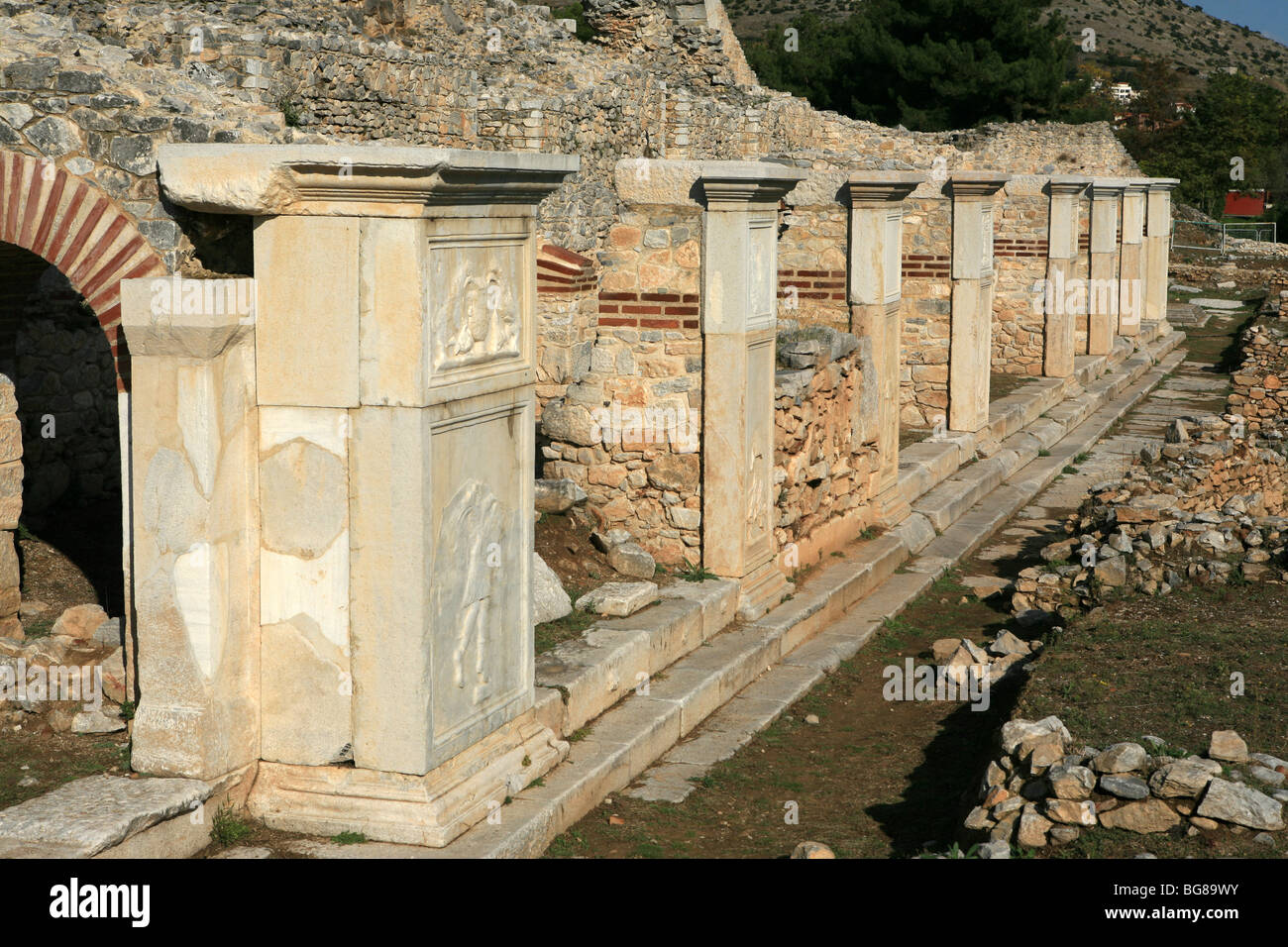 Ruines de l'amphithéâtre antique de Philippes près de Kavala, Grèce Banque D'Images